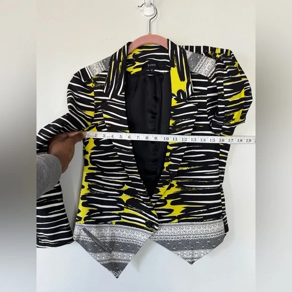 Suno 100% Silk Blazer | Eye-Catching Print | Size M - Picture 5 of 17